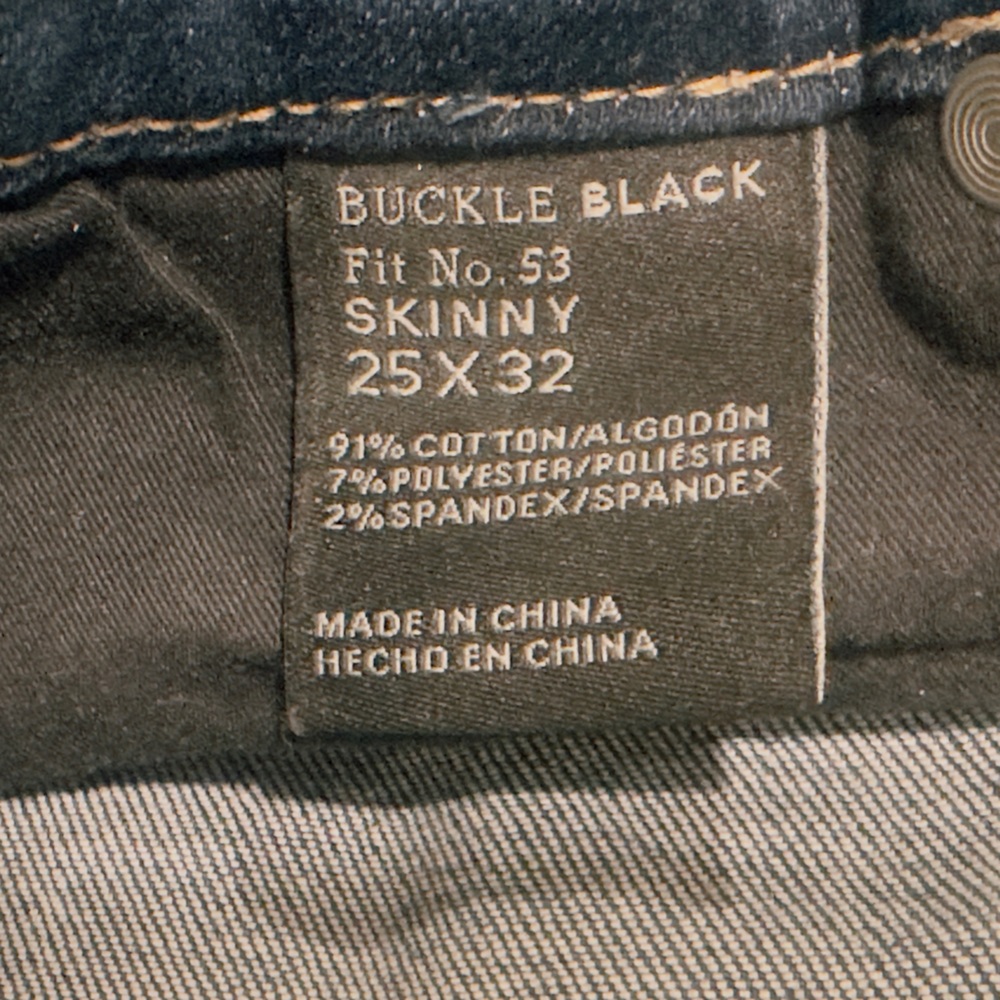 BUCKLE BLACK NWOT Fit No 53 Skinny Jeans - Sz 25 x 32 (tall) or Size 0 - Picture 4 of 5